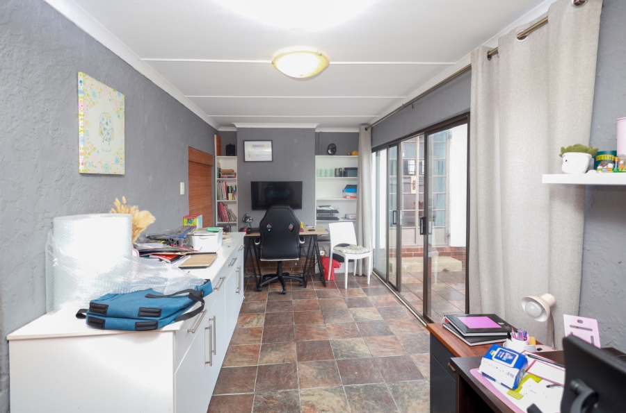 4 Bedroom Property for Sale in Gonubie Eastern Cape